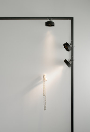 MAX-W | Lampade parete | Buschfeld Design