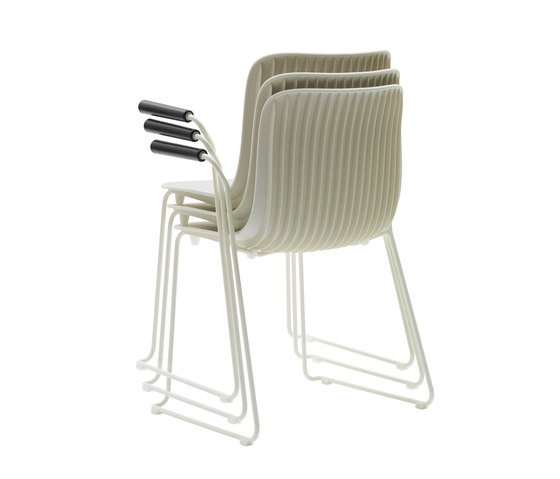 Dragonfly | Chair with armrests - sled base | Stühle | Segis