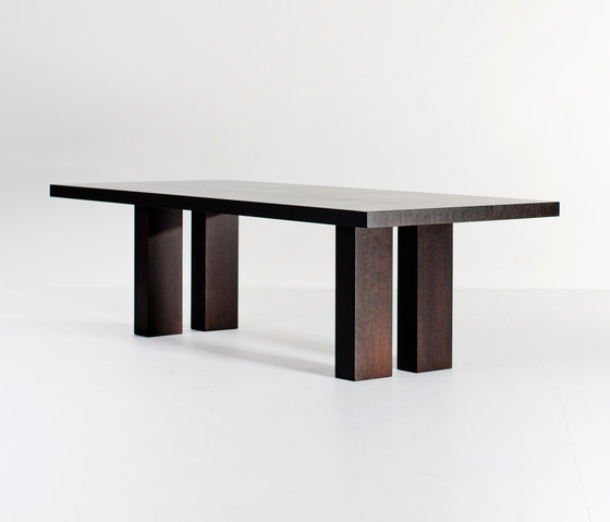 Lof Dining table elephant legs | Esstische | Van Rossum