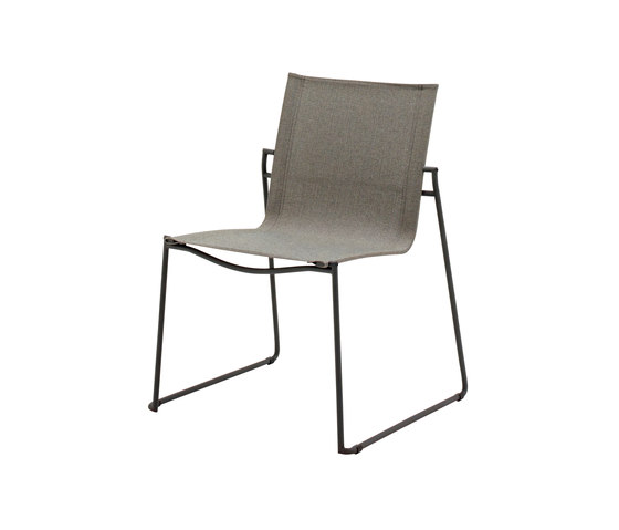 Asta Stacking Chair | Sillas | Gloster Furniture GmbH