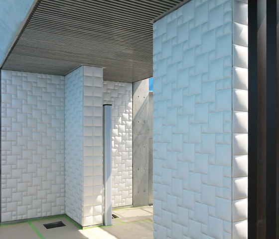 Round square model A in-situ | Facade systems | Kenzan