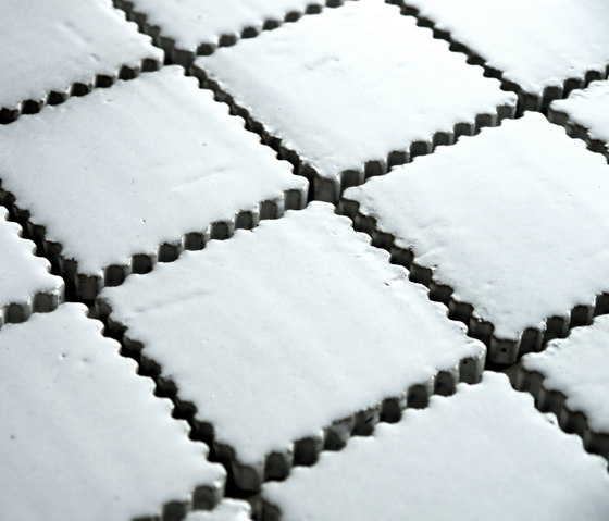 75S Stamp Edge | Ceramic tiles | Kenzan