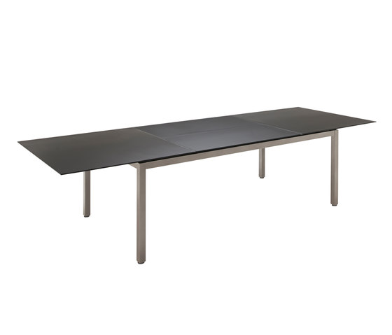 Azore Large Extending Table | Tables de repas | Gloster Furniture GmbH