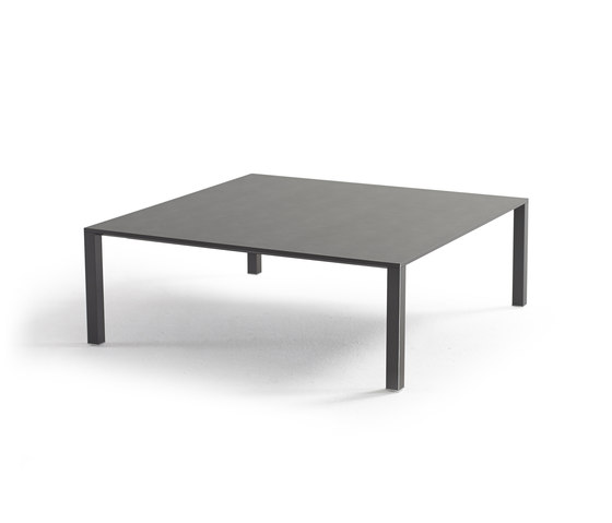 Infinity Coffee table | Tables basses | Yomei
