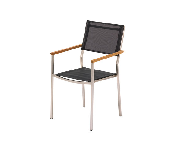 Vigo Stacking Chair with Arms | Chairs | Gloster Furniture GmbH