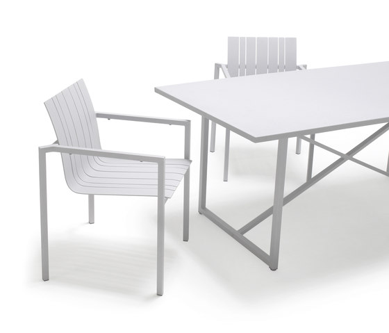 X-Series Alu Table | Dining tables | solpuri