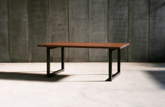 Tube table | Dining tables | Heerenhuis