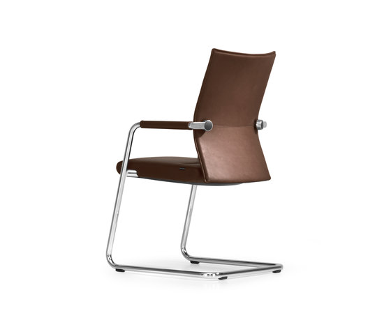 DIAGON Executive cantilever chair | Chairs | Girsberger