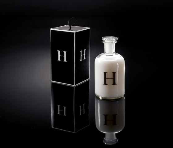 “H” velvet body cream | Massage accessories | Devon&Devon