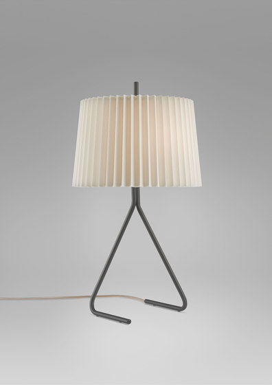 Fliegenbein Table Lamp | Lampade tavolo | Kalmar