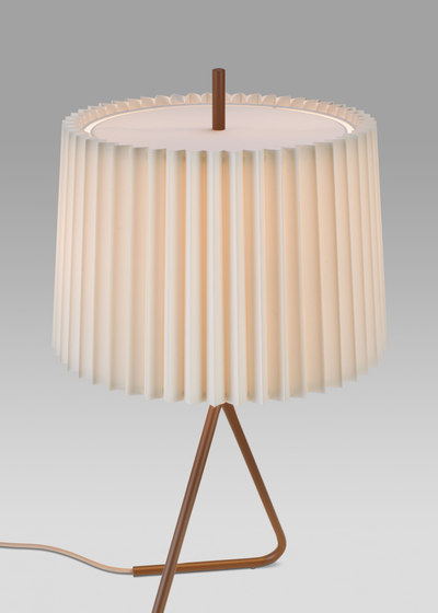 Fliegenbein Table Lamp | Lámparas de sobremesa | Kalmar