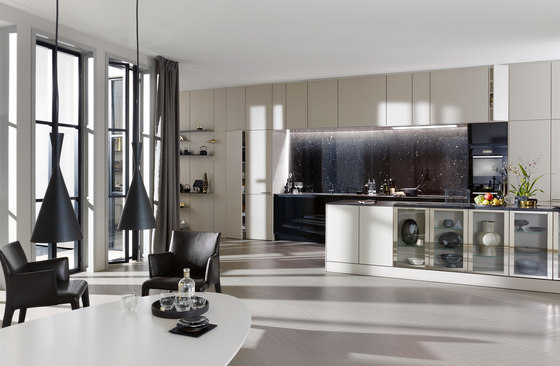 FloatingSpaces | SE 8008 LM | Fitted kitchens | SieMatic
