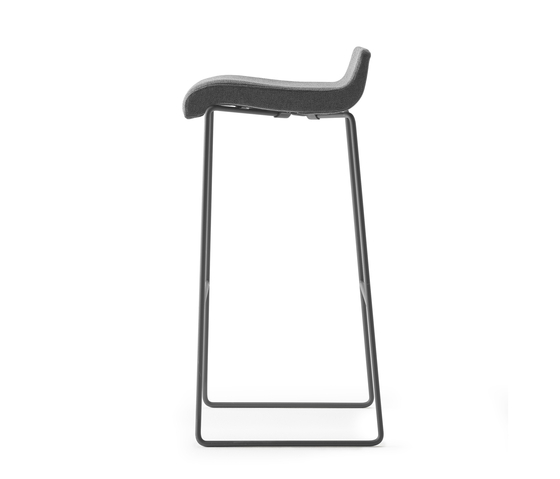 Nova Stool h75 | Bar stools | ONDARRETA
