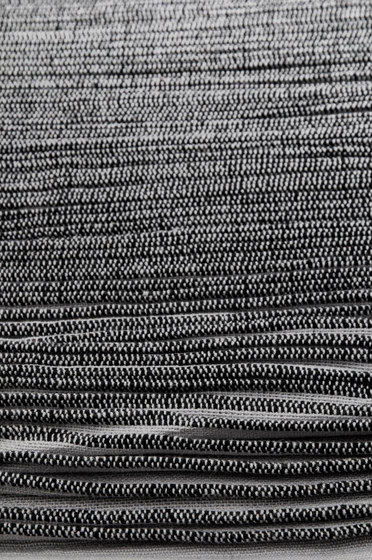Wavelength grey black | Alfombras / Alfombras de diseño | I + I