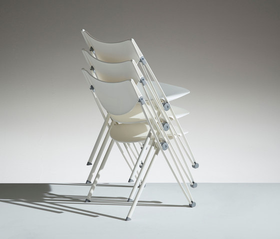Conpasso tip-up seat | Chairs | Lamm