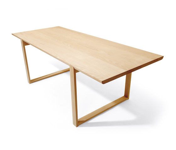 Delta Table | Dining tables | TON A.S.