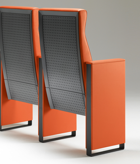C100 Armchair with high backrest | Auditorium seating | Lamm