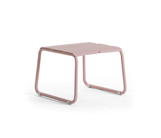 Corail Footstool/Coffee Table | Tables d'appoint | Oasiq