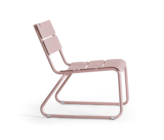 Corail Lounge Chair | Poltrone | Oasiq