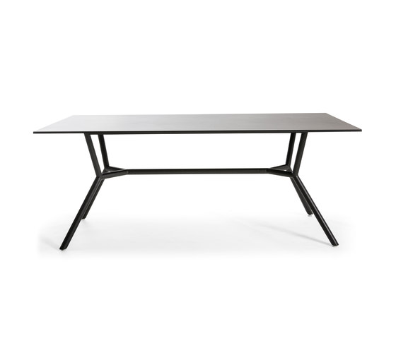 Reef Dining Table | Dining tables | Oasiq