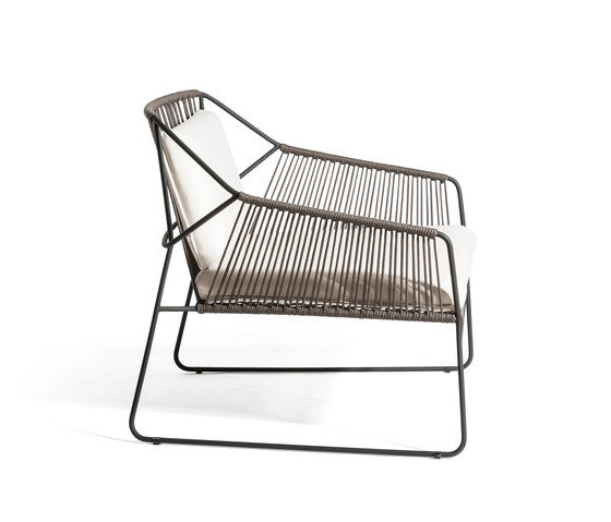 Sandur Club Chair Full Woven | Poltrone | Oasiq