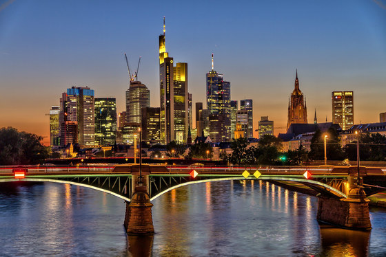 Frankfurt | River Main in Frankfurt at night | Pannelli legno | wallunica