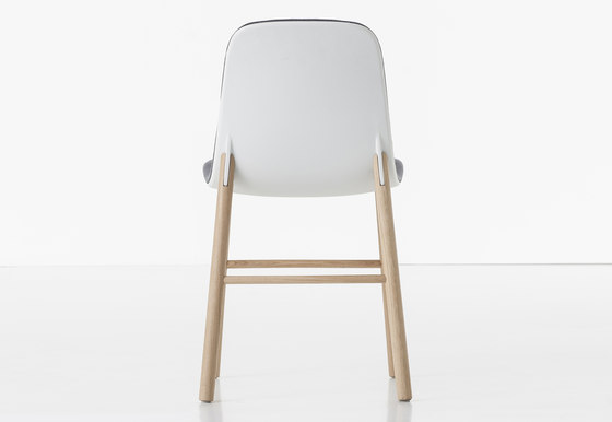 Sharky chair upholstered | Sillas | Kristalia