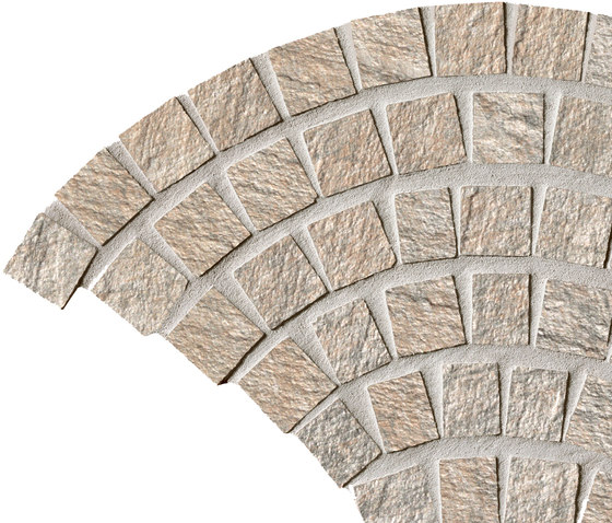 In&Out - Percorsi Quartz Coda di Pavone Sand | Ceramic mosaics | Ceramiche Keope