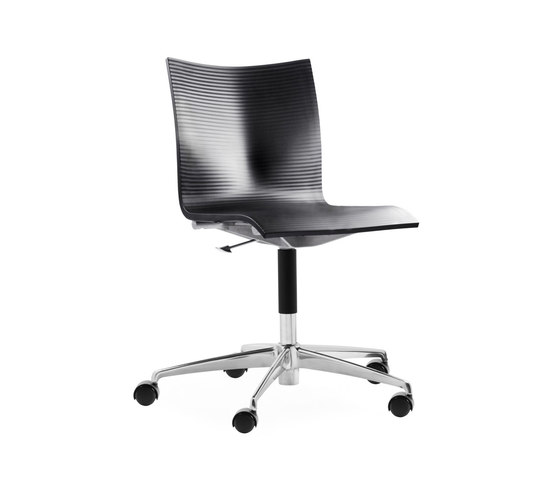 Chairik XL 134 | Chairs | Montana Furniture