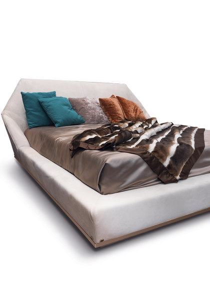 Yume | Beds | Longhi S.p.a.