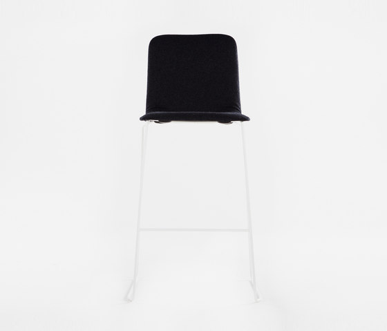 Than Chair Barstool | Bar stools | Lensvelt