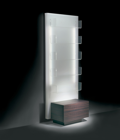 Glowall Display ST | GAMMA STATE OF THE ART Salon Retail Displays | Wellness storage | GAMMA & BROSS