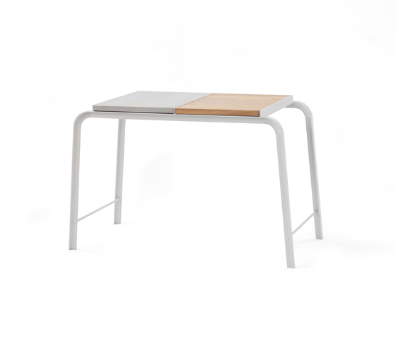 Tabloid Table Oak | side table | Mesas auxiliares | Vij5