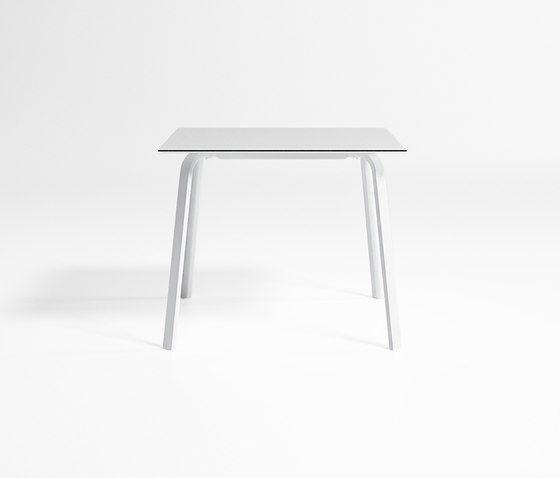 Stack High Square Table | Dining tables | GANDIABLASCO