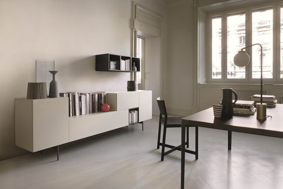 T030 | Sideboards / Kommoden | LEMA