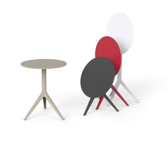 Mari-Sol table | Tables d'appoint | Vondom