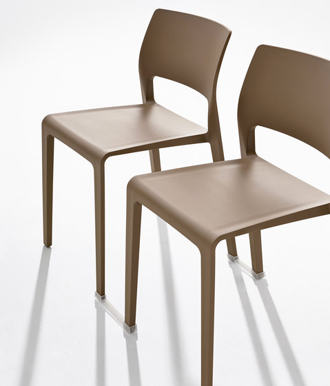 Juno by Arper | Chairs