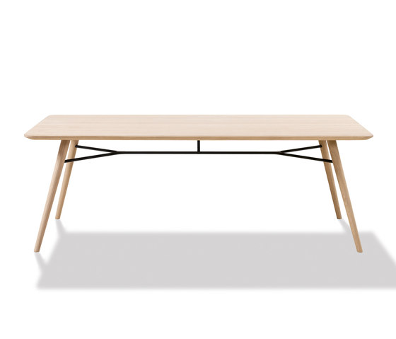 Spine dining table | Esstische | Fredericia Furniture