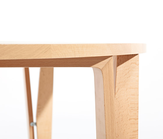 4U T H76 Table | Dining tables | Z-Editions