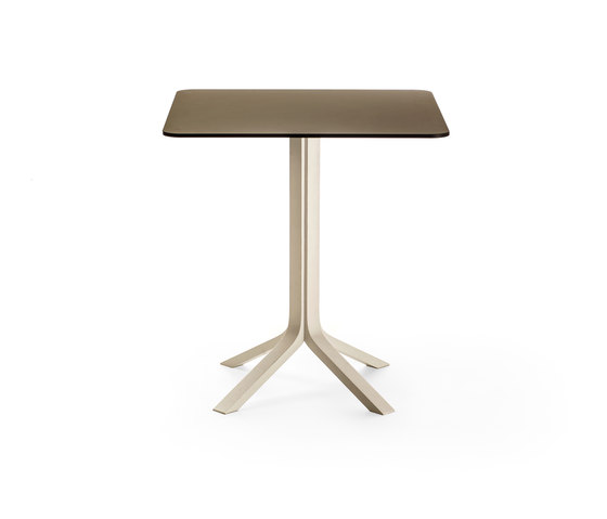 Pan B01 | Bistro tables | Very Wood
