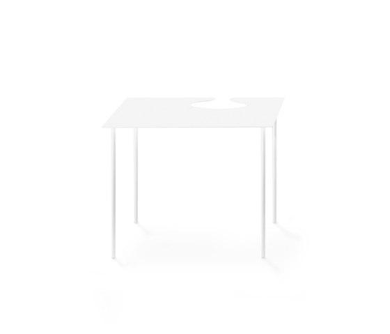 Softer than steel | small tables | Coffee tables | Desalto