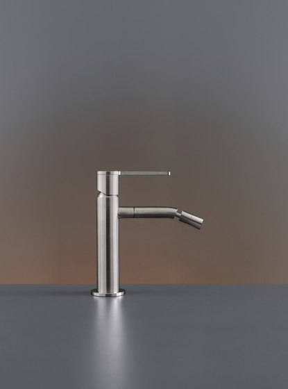 Innovo INV02 | Wash basin taps | CEADESIGN