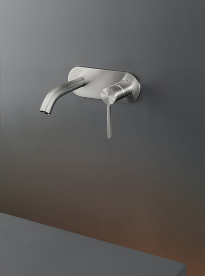 Innovo INV10 | Wash basin taps | CEADESIGN