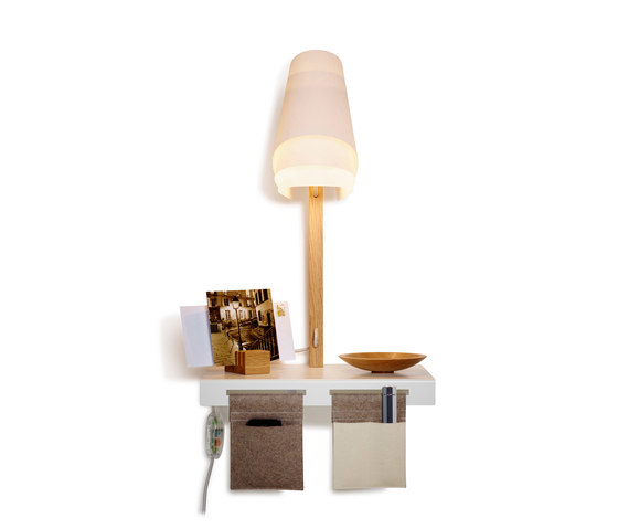 FLÄKS | Shelf with built-in lamp | Scaffali | Domus