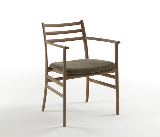 Twist with arms | Chairs | Porada