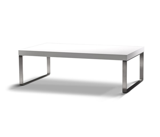Simple table | Mesas de centro | Prostoria