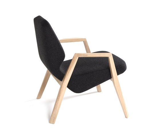 Oblique easy chair | Armchairs | Prostoria