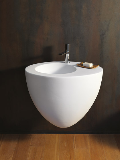 Le Giare wall-hung washbasin 70 | Wash basins | Ceramica Cielo