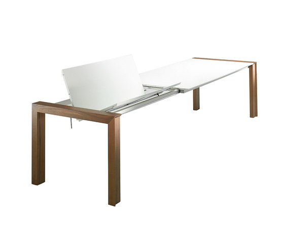 Canto Dining Table | Dining tables | Christine Kröncke
