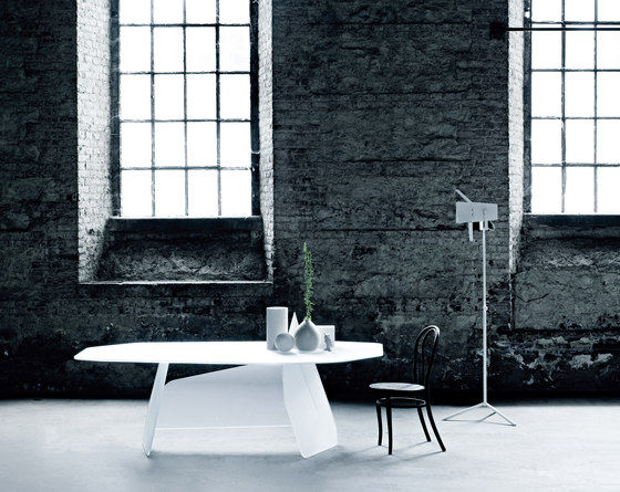 Quake | Dining tables | Glas Italia